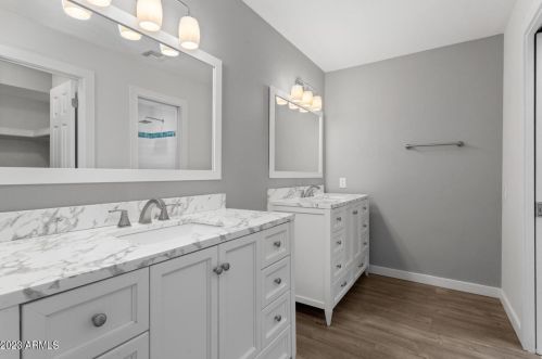 2519 Bluefield Ave, Phoenix AZ  85032-8004 exterior