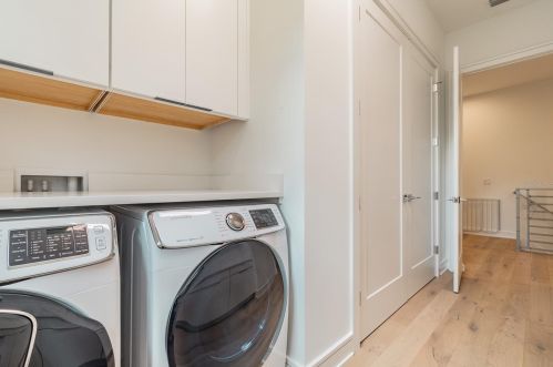 503 Davis Blvd, Tampa FL 33606-4012 exterior