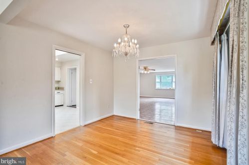 1730 Great Falls St, Mc Lean VA  22101-5063 exterior