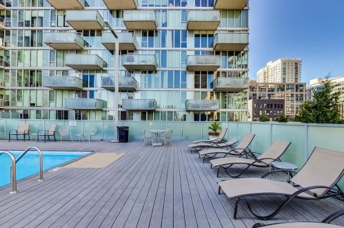 659 Randolph St, Chicago IL  60661-2115 exterior