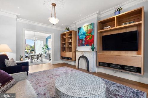 1316 T St, Washington DC 20009-4438 exterior