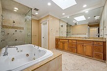 2713 Bryn Mawr Ave, Chicago IL 60631-3151 exterior