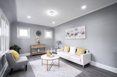 5946 40th St, Milwaukee WI  53209-3923 exterior