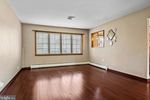 79 Orchard Ave, Runnemede NJ 08078-1356 exterior