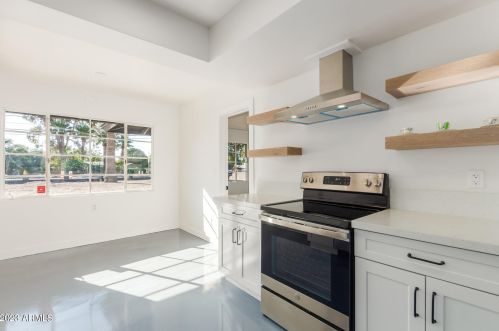 6457 7 St, Phoenix AZ 85006-2203 exterior