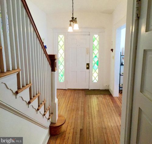 3316 21st Ave, Arlington VA  22207-3821 exterior