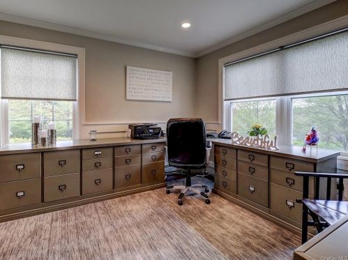 57 Brimstone Hl Rd, Middletown NY 10941-3349 exterior