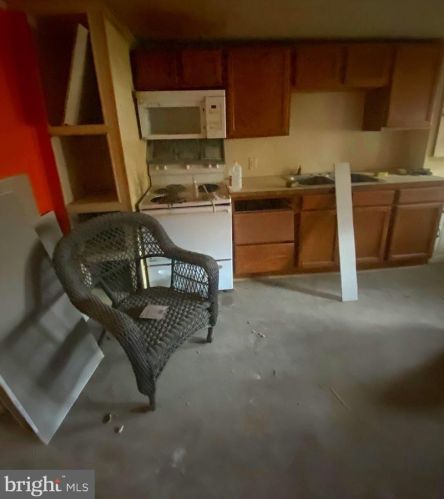 6 11th St, Primrose, PA 17901-2807