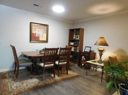 1819 Barrow Way, Duluth GA 30096-2679 exterior