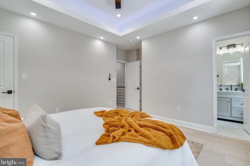 31 V St, Washington DC  20001-1012 exterior