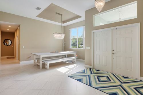 4904 Palmetto Dr, Fort Pierce FL 34982-3222 exterior