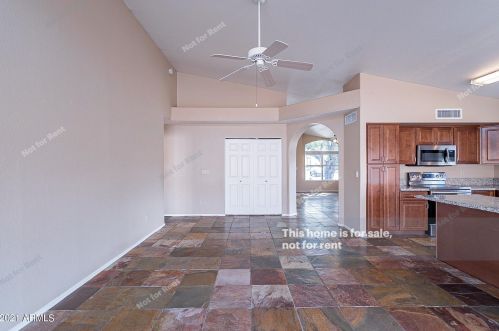 15026 46 Pl, Phoenix AZ 85042-5308 exterior