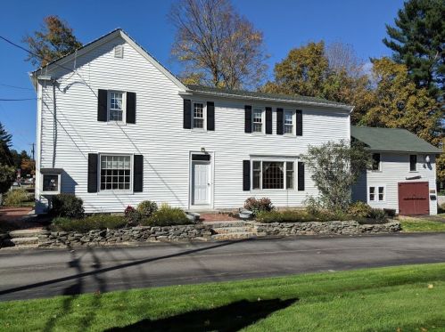 148 King St, Concord NH 03303-2111 exterior