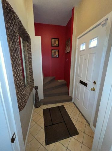 5905 Iowa St, Chicago, IL 60651-2528