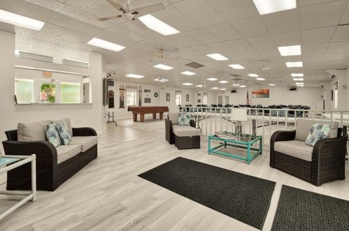 13 Crk Cir, Naples FL 34114-8238 exterior