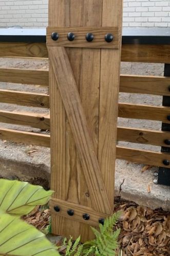 2264 Baker Rd, Atlanta GA 30318-6221 exterior