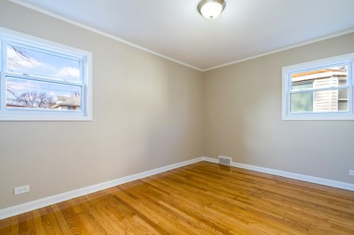 830 16 Ave, Broadview IL 60155-3018 exterior