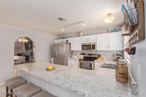 11871 Gray Eagle Ave, Tucson AZ 85737-8662 exterior