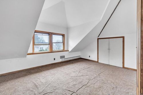 251 Flax Hl Rd, Norwalk CT 06854-2505 exterior