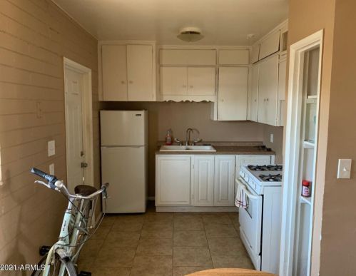 3121 Almeria Rd, Phoenix AZ 85009-2457 exterior