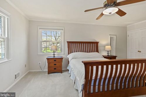 701 Rdg Dr, Mc Lean VA 22101-1620 exterior