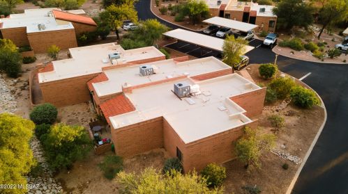 8738 Little Oak Ln, Tucson AZ 85704-0940 exterior