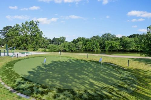 30 Cantey Pl, Atlanta GA 30327-4082 exterior