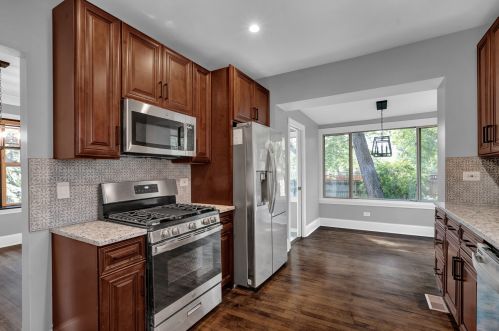 11362 Oakley Ave, Chicago IL 60636-3634 exterior