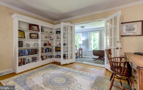 5 Lakewood Dr, Media PA exterior