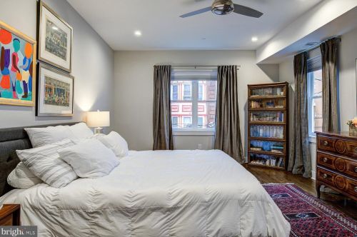 934 Ellsworth St, Philadelphia PA 19146-3010 exterior