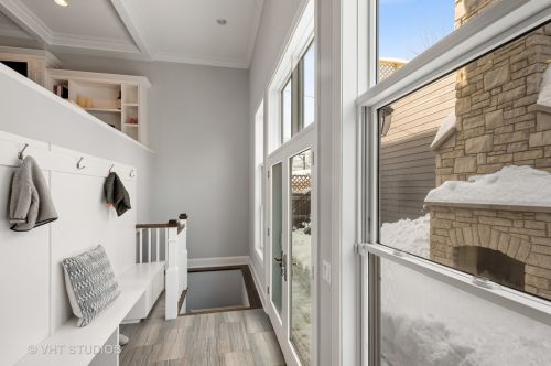 1654 Carmen Ave, Chicago IL 60640-2703 exterior