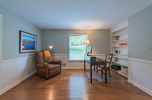 1505 Candlewood Dr, Pittsburgh PA 15241-2907 exterior