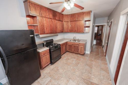 6743 Wabash Ave, Chicago IL 60628-3532 exterior