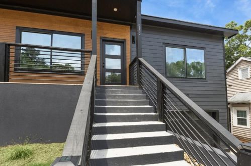 255 Mathewson Pl, Atlanta GA 30314-2630 exterior