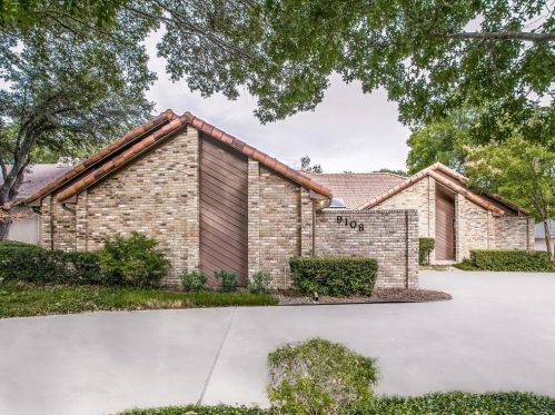 9108 Branch Hollow Dr, Dallas, TX 75243-7510