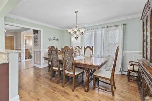 76 Grissom Way, Hauppauge NY 11788-4416 exterior