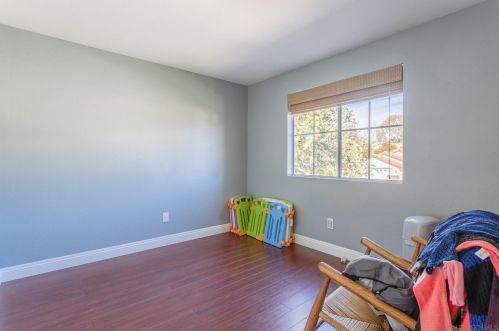 31905 Calle Redondela, Temecula CA 92592-3903 exterior