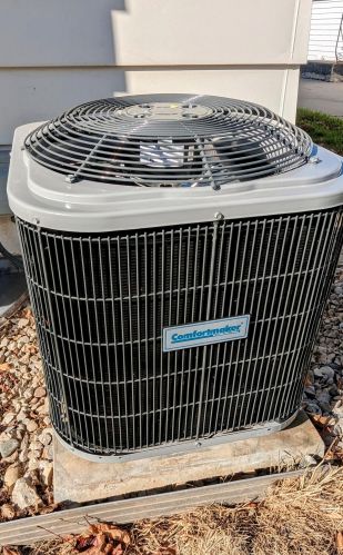 4914 104, Milwaukee WI 53228-3204 exterior