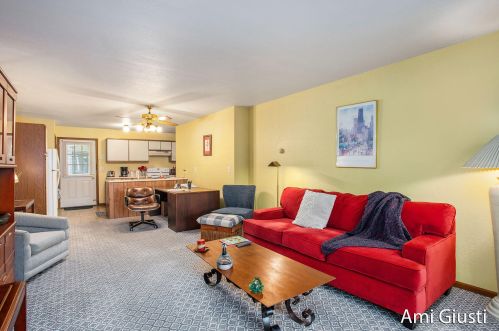 1900 Burton, Grand Rapids MI 49506-4620 exterior