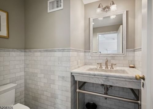 264 Upper Mtn Ave, Montclair NJ 07043-1417 exterior