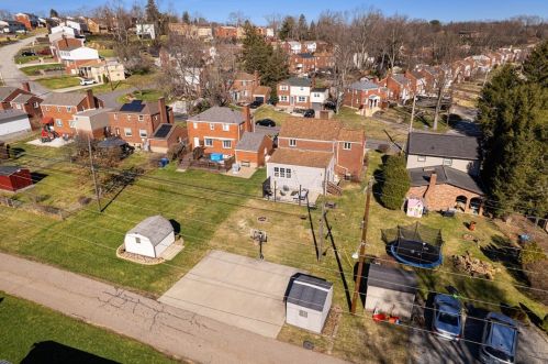 356 Spring Valley Rd, Pittsburgh PA  15243-1418 exterior