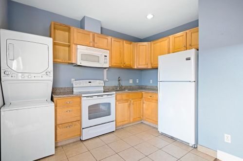 1861 Denair Ave, Turlock CA 95382-1815 exterior