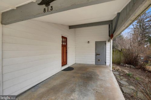813 Crothers Ln, Rockville MD 20852-1104 exterior