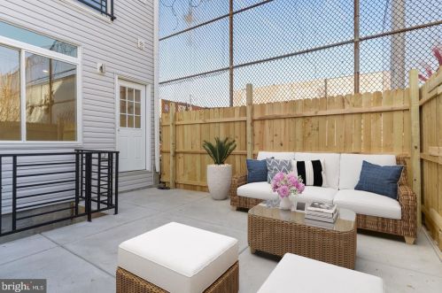 2114 8th St, Philadelphia PA  19122-1312 exterior