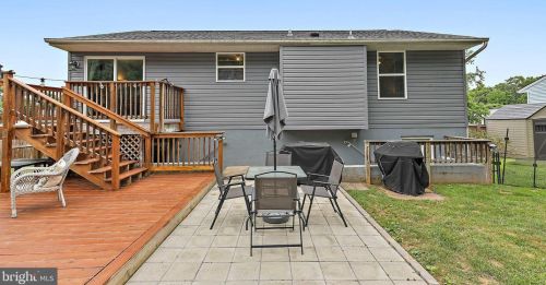 339 Beaghan Dr, Glen Burnie MD 21060-8226 exterior