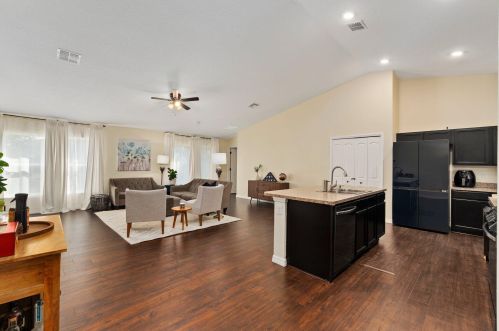 307 Camrose St, Fort Pierce FL  34983-1529 exterior