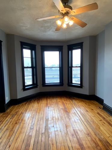 5404 Wells St, Chicago, IL 60609-6236