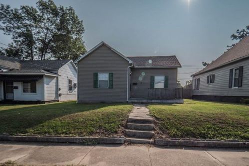 114 Ault St, Moberly, MO 65270-2204