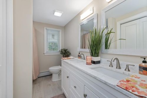 112 East St, New Britain CT  06051-3645 exterior