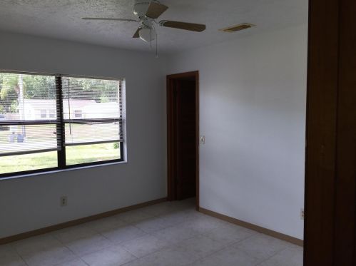 1337 Hunnicut Ave, Fort Pierce FL 34953-7711 exterior